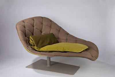 Chaise Longue Bohemian, poliuretano e acciaio verniciato