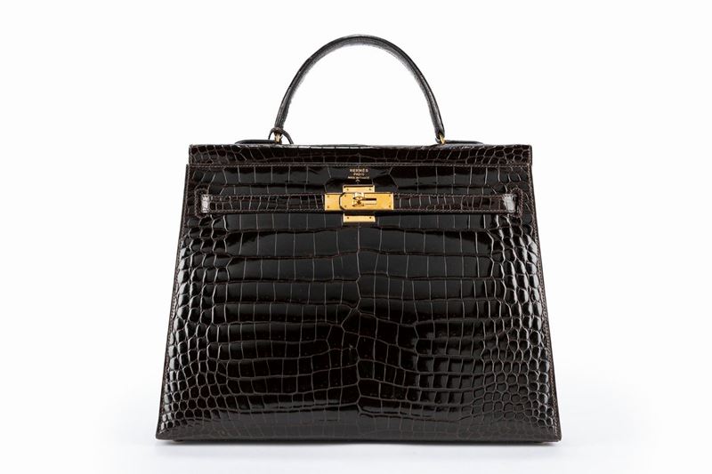 Hermes Kelly 25 Sellier Noir Black Box Gold Hardware #D - Vendome Monte  Carlo