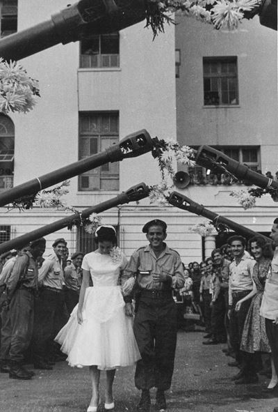 Las Bodas del Miliciano - Stampa ai sali d'argento, 1960