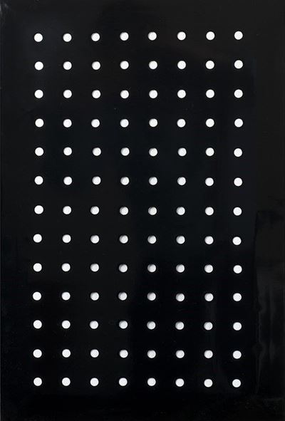 Pla, Volume a moduli sfasati, 1959-1962, plastica nera su telaio singolo