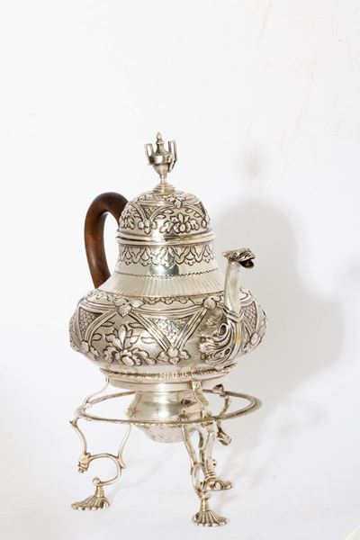Samovar in argento, XIX secolo, altezza 24,5 cm