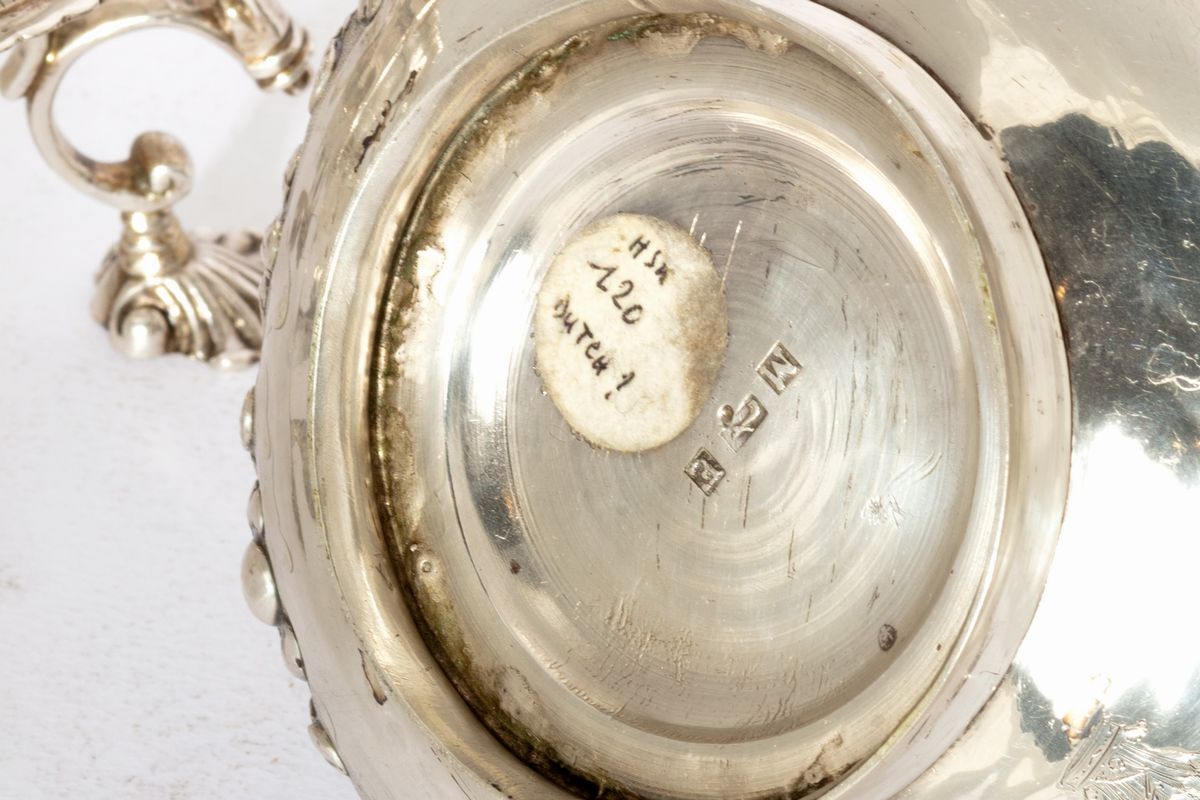 Samovar in argento, XIX secolo, altezza 24,5 cm