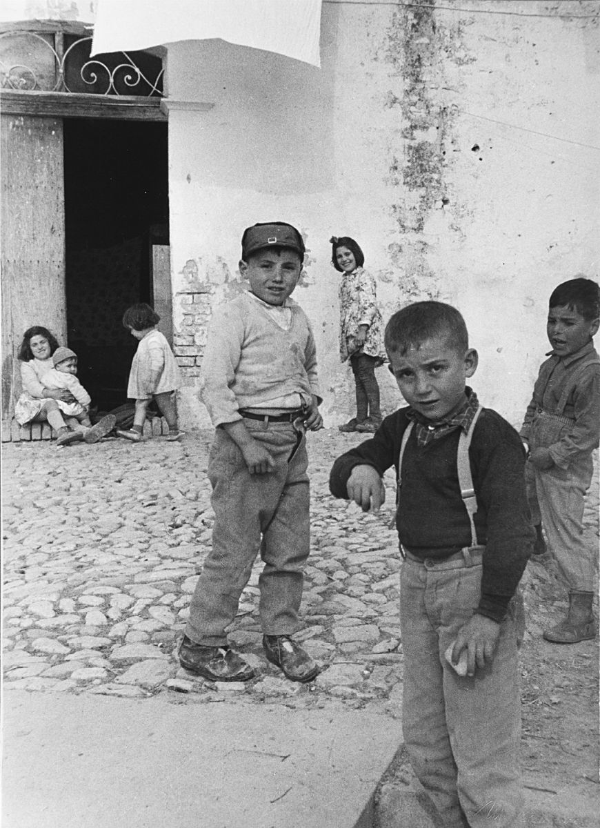 Mario Carbone - Matera, i Sassi - Due stampe alla gelatina ai sali d'argento, 1960