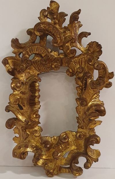 Piccola cornice in legno intagliato e dorato, Lombardia o Veneto, secolo XVIII