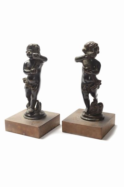 Lotto Composto da Due Piccole Sculture in Bronzo Raffiguranti Putti, Secolo XIX