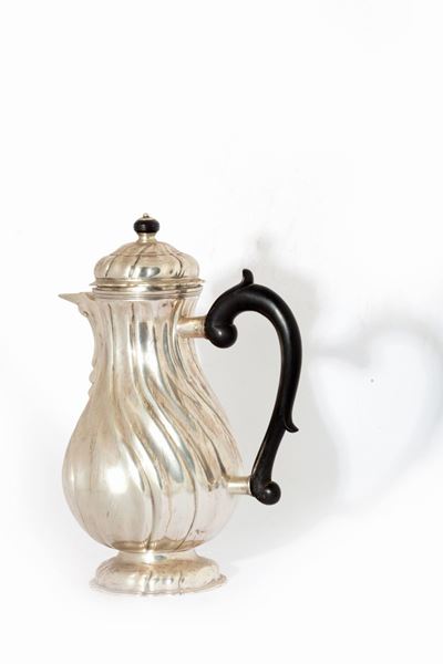 Caffettiera in argento con manico in legno, Austria, XIX secolo