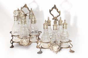 Due oliere in argento con bottiglie in cristallo, Inghilterra secolo XIX