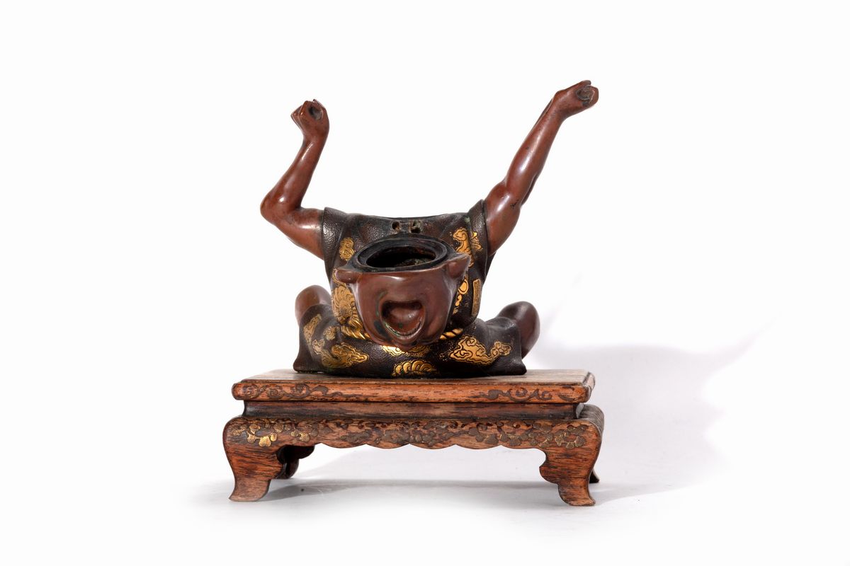 Calamaio in bronzo con figura grottesca, Giappone, periodo Meiji