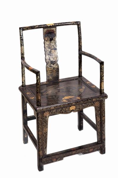 Sedia in legno laccato e oro, Cina, XIX secolo
