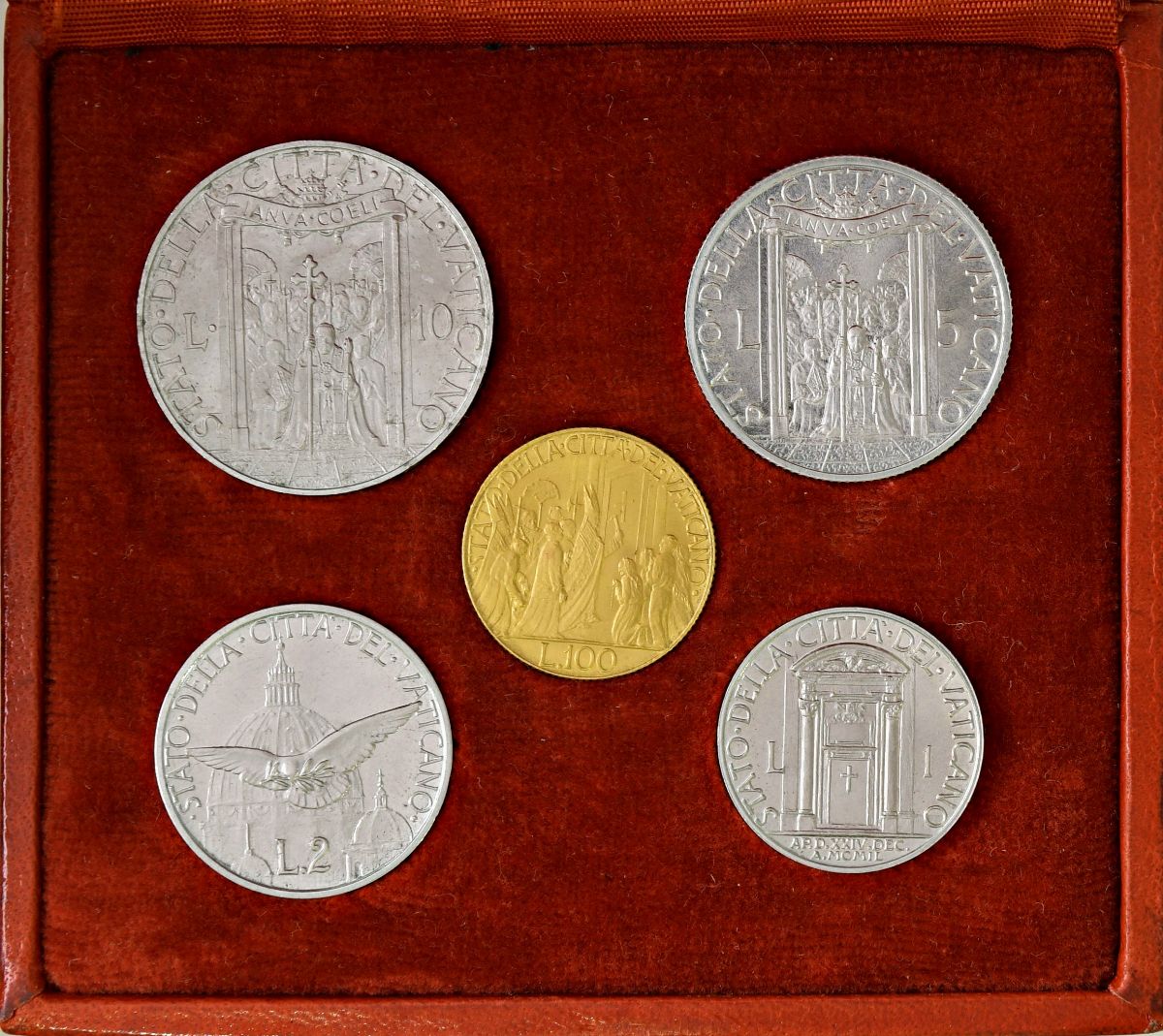 Pio XII, Serie 1950 con 100 lire in oro
