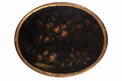 Rose, Tulipani, Garofani e Altri Fiori in un Vaso D'argento Sbalzato En Plein Air