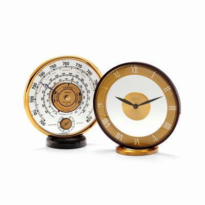 Orologi da tavolo, anni '60, ottone dorato e acrilico nero con termometro e barometro