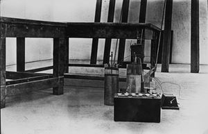 Aut off DOCUMENTA IV IW SPACE