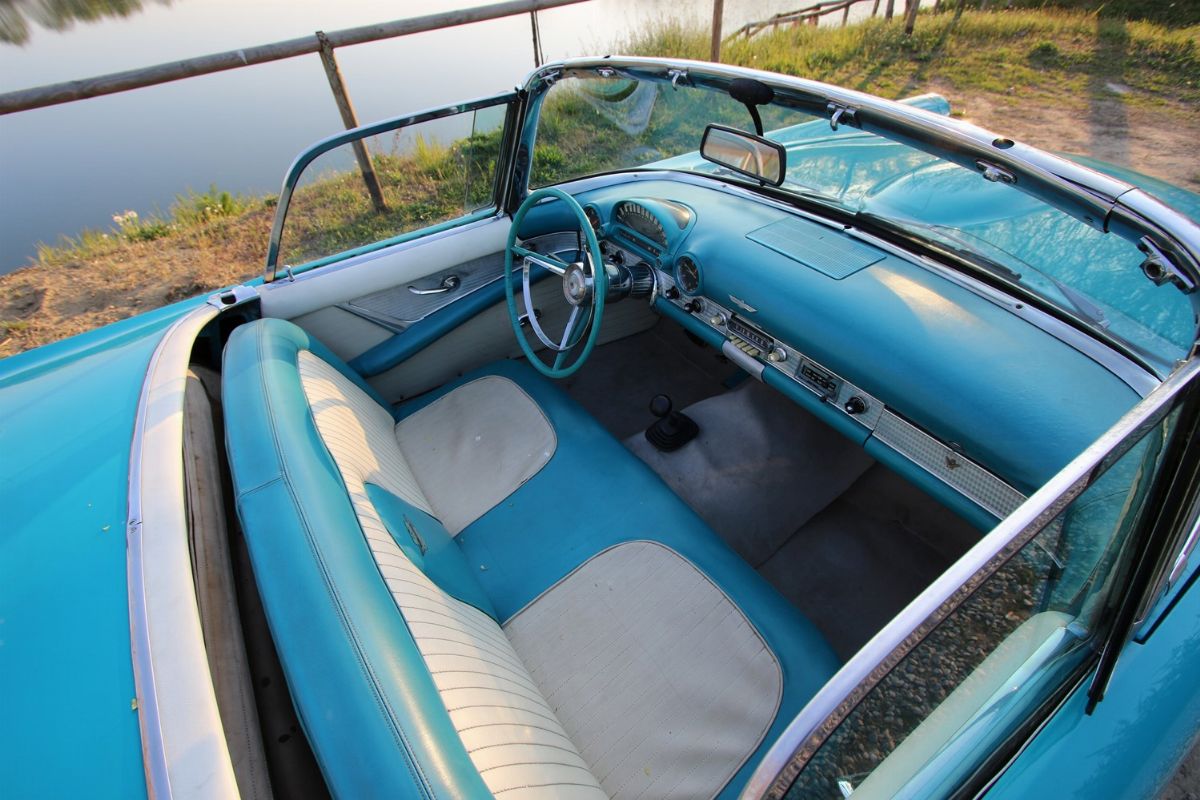 1956 Ford Thunderbird (ford)