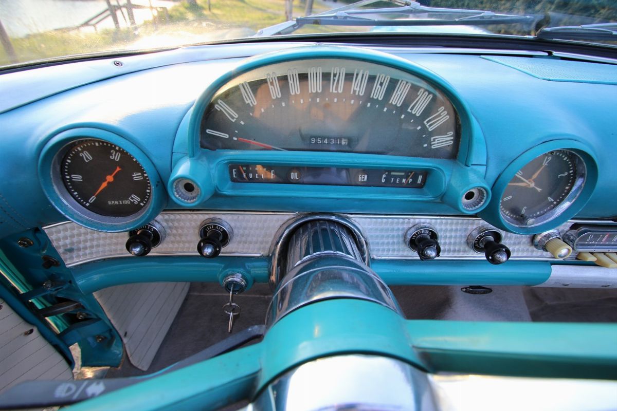 1956 Ford Thunderbird (ford)