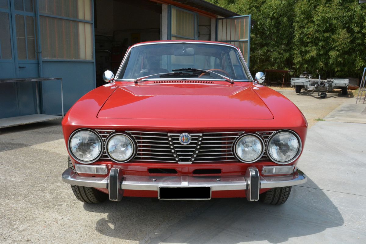 Alfa Romeo - 2000 GT Veloce (Bertone), telaio n. AR 2420361, 1971