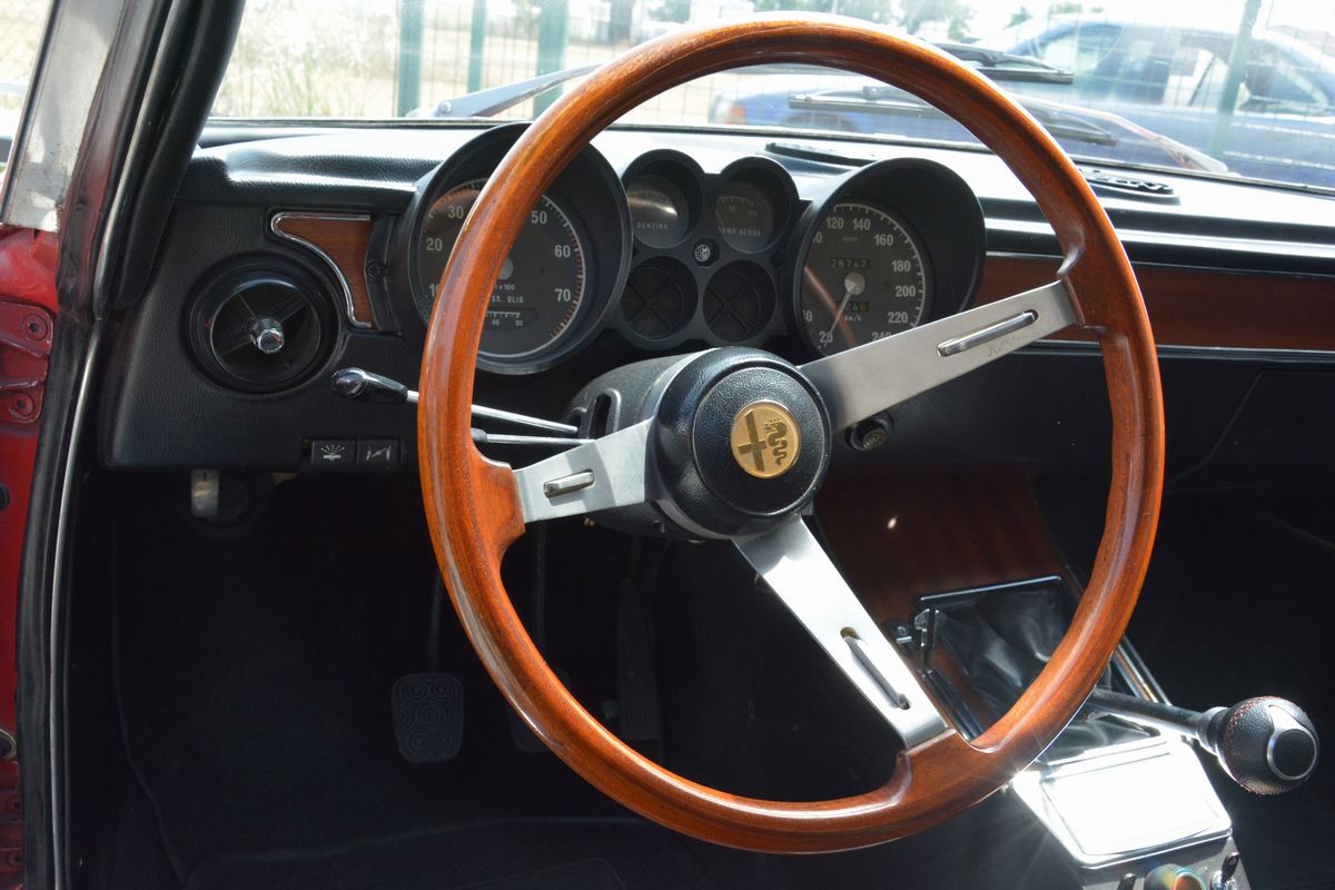 Alfa Romeo - 2000 GT Veloce (Bertone), telaio n. AR 2420361, 1971
