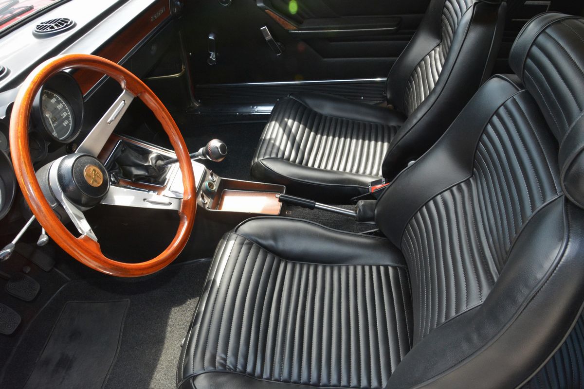 Alfa Romeo - 2000 GT Veloce (Bertone), telaio n. AR 2420361, 1971