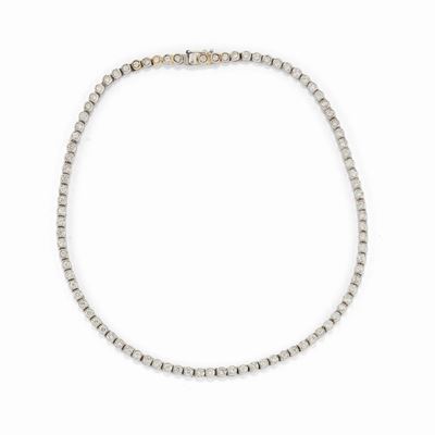 Collana in oro bianco 18k con diamanti, circa 5,50 ct