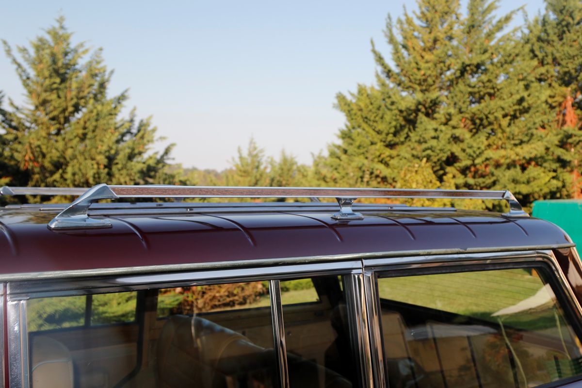 Jeep - Grand Wagoneer, SUV d'epoca del 1987 con telaio n. 8YACA15UXHV046635