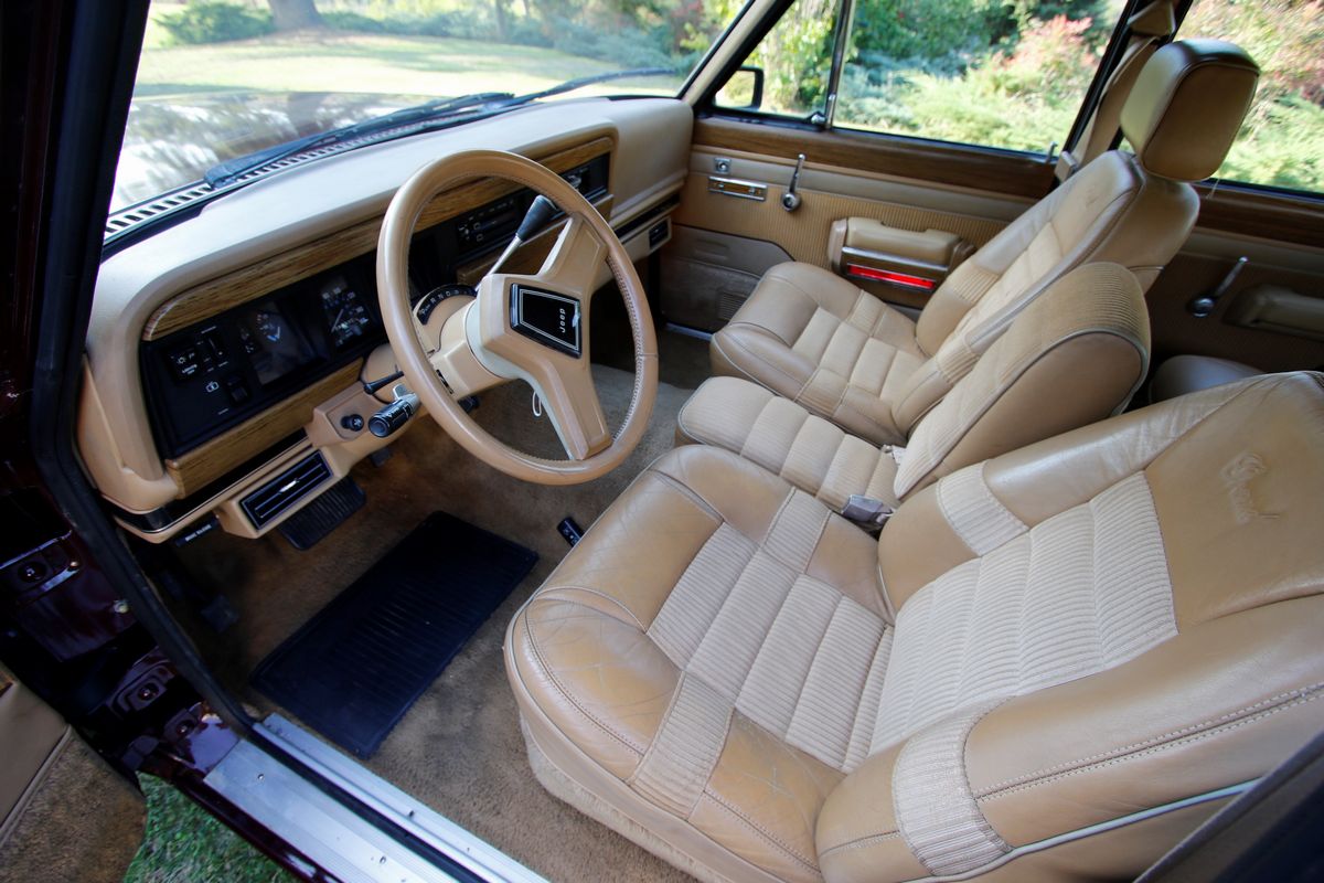 Jeep - Grand Wagoneer, SUV d'epoca del 1987 con telaio n. 8YACA15UXHV046635