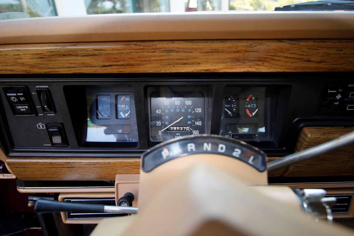 Jeep - Grand Wagoneer, SUV d'epoca del 1987 con telaio n. 8YACA15UXHV046635