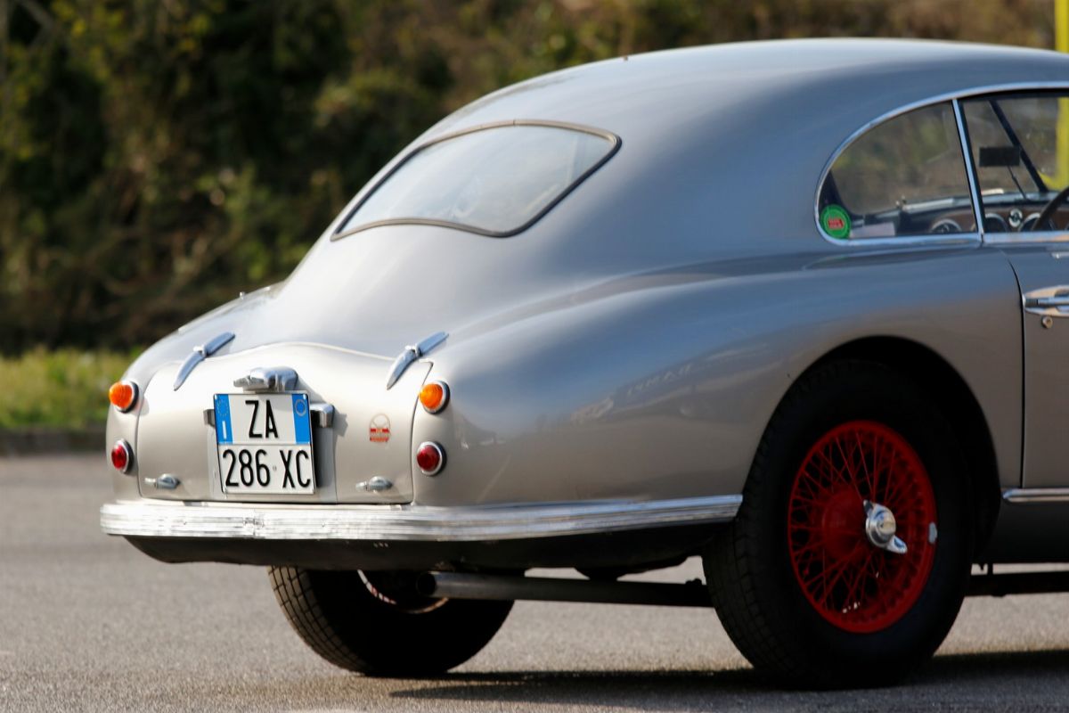 1951 Aston Martin Db2 Saloon Vantage (aston Martin)