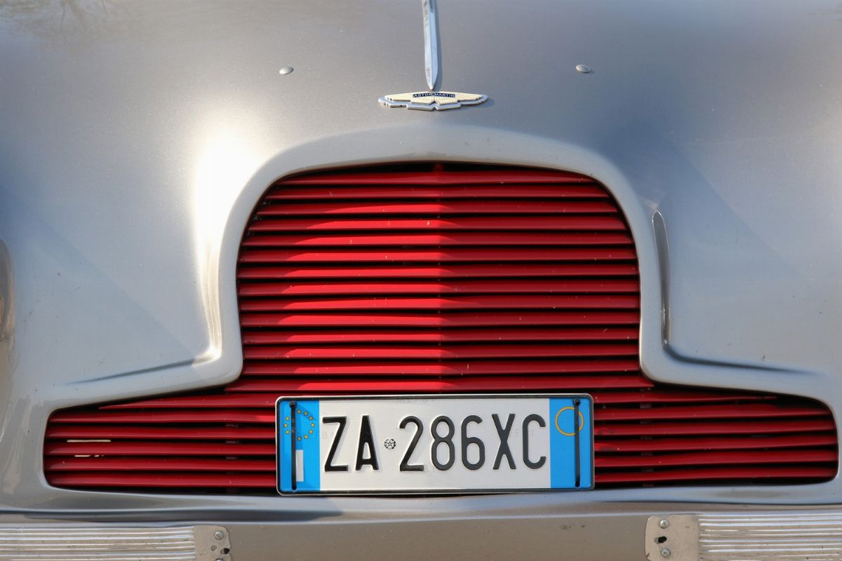 1951 Aston Martin Db2 Saloon Vantage (aston Martin)
