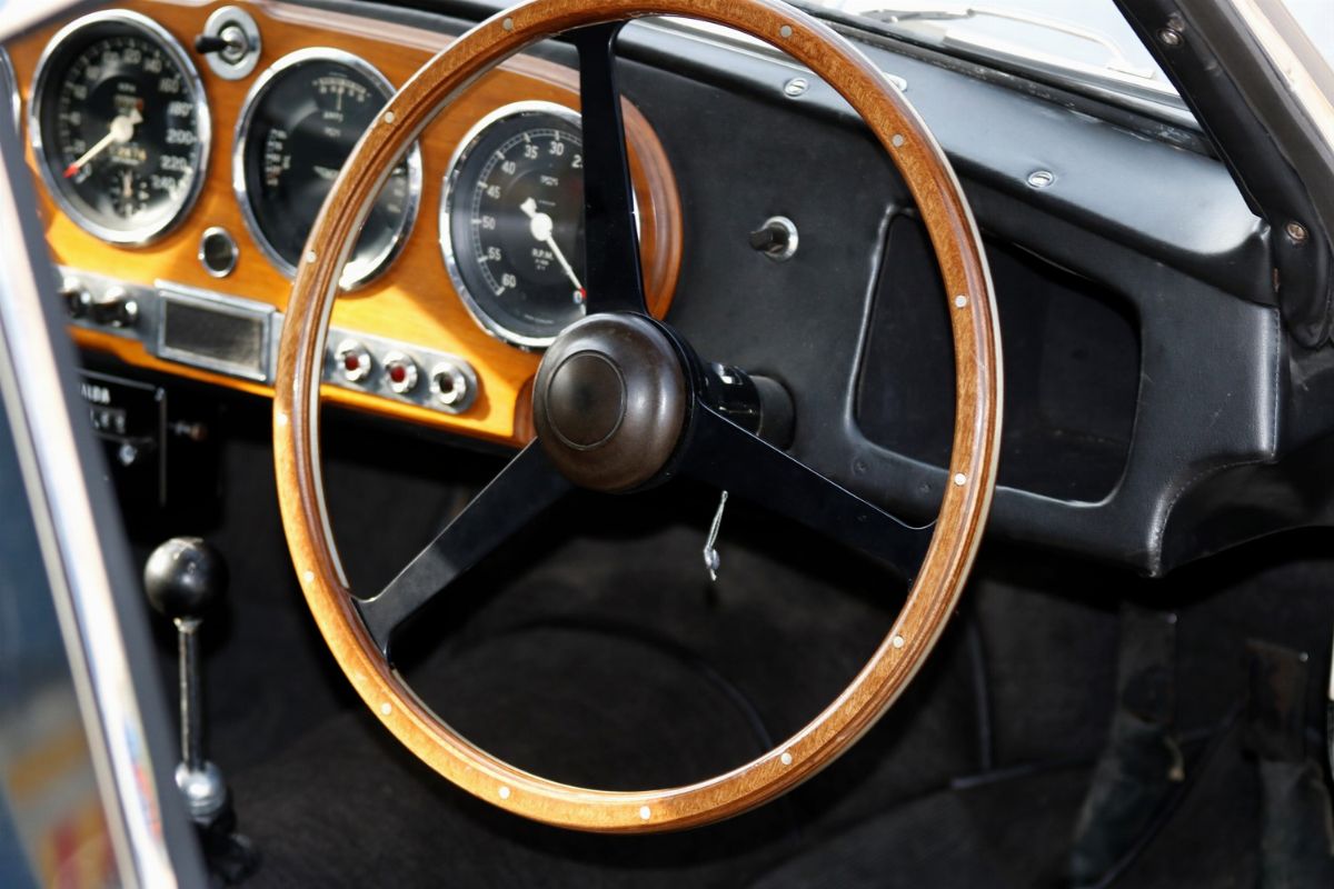 1951 Aston Martin Db2 Saloon Vantage (aston Martin)