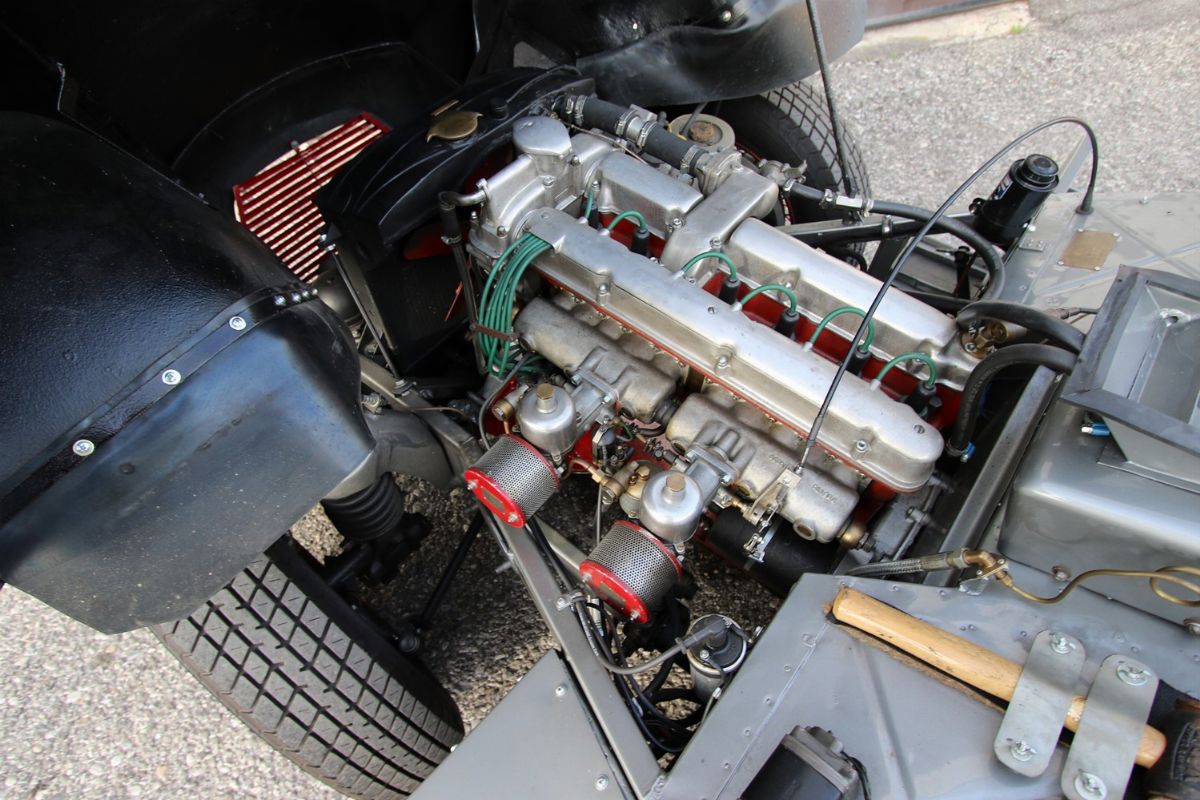 1951 Aston Martin Db2 Saloon Vantage (aston Martin)