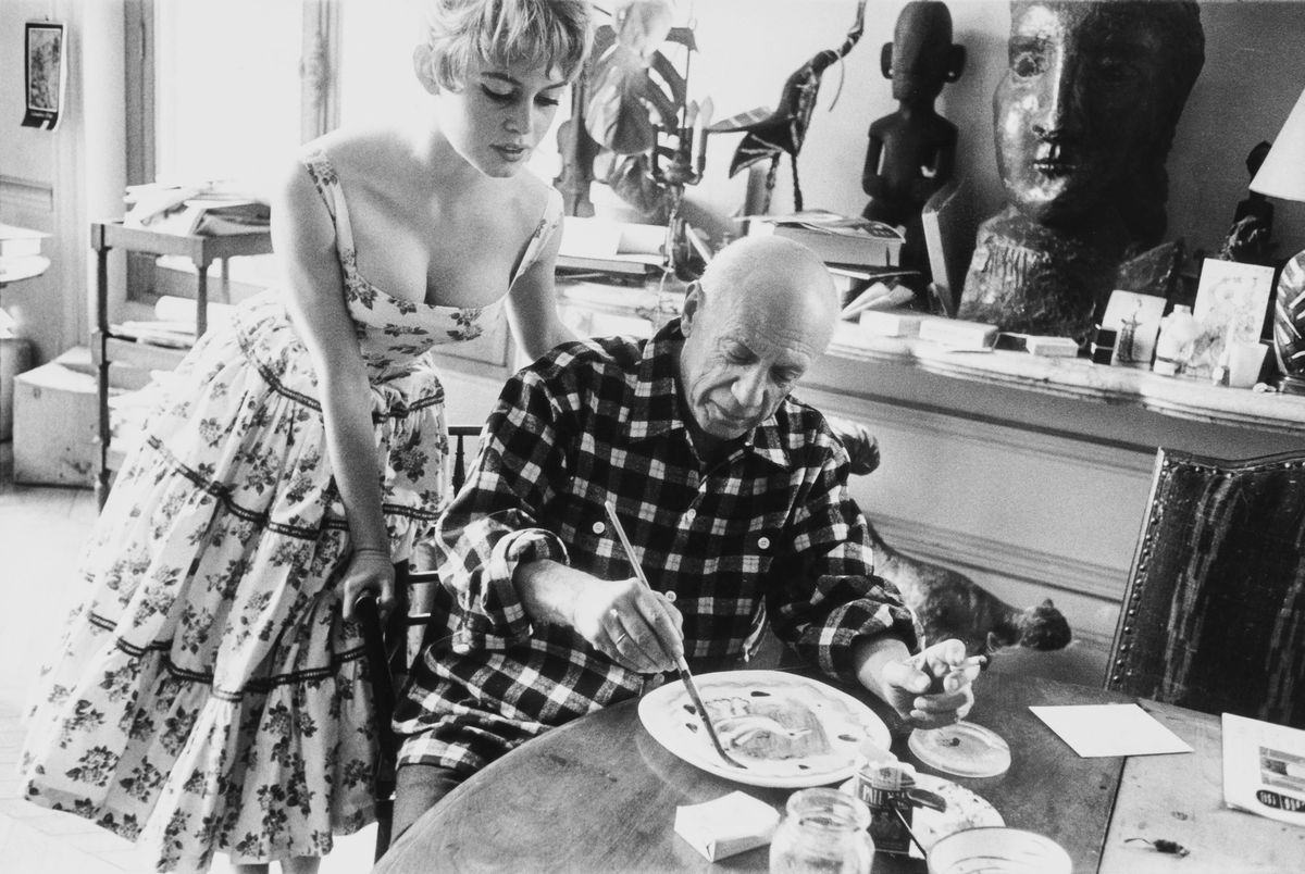 Jerome Brierre - Pablo Picasso e Brigitte Bardot nell'atelier a Vallauris durante il Festival di ...