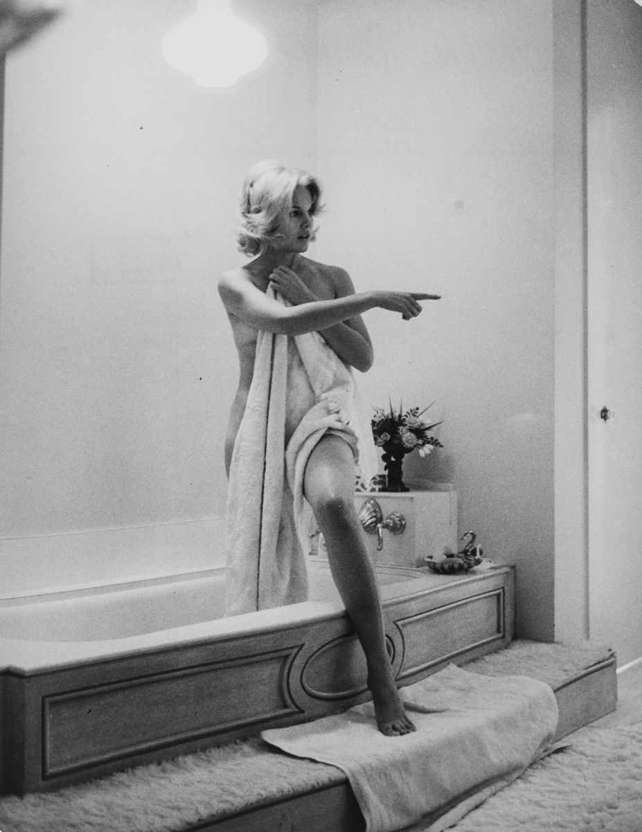 Pierluigi Praturlon - Carroll Baker