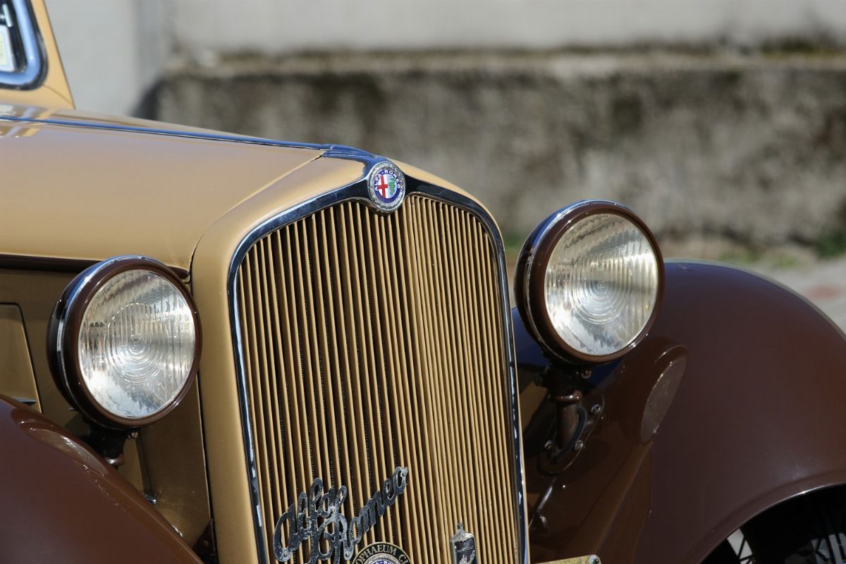 1933 Alfa Romeo 6c 2300 Gran Turismo Cabriolet Royal (carrozzeria Castagna Milano)