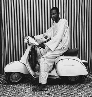 Sidibe' Malick - Seul sur ma moto Vespa
