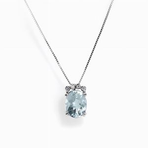 Collana con pendente in oro, 
berillo naturale e diamanti