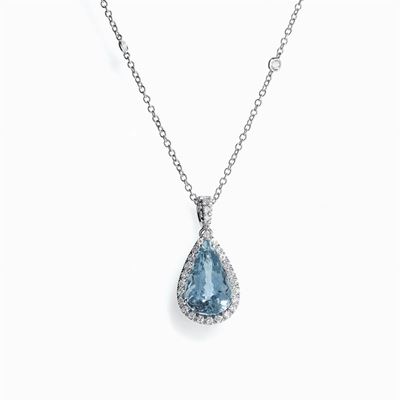 Collana in oro bianco con pendente in acquamarina e diamanti