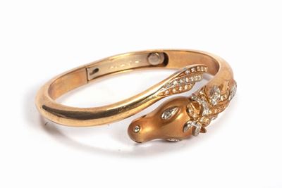 Bracciale Rigido in Oro 18 K con Brillantini e Testa di Cavallo