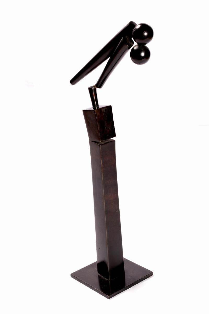 Fritz Koenig - Senza titolo - Due sfere su asta, bronzo patina bruna, esemplare 3/5