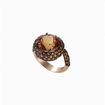 Anello in oro rosa 18K con quarzo citrino