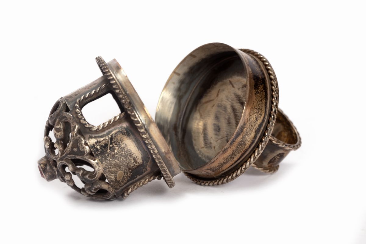 Anello in Argento con Contenitore, Russia 1832