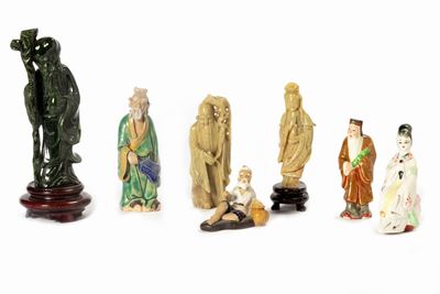 Sculture orientali sette pezzi, Cina, inizi XX secolo, porcellana e pietra
