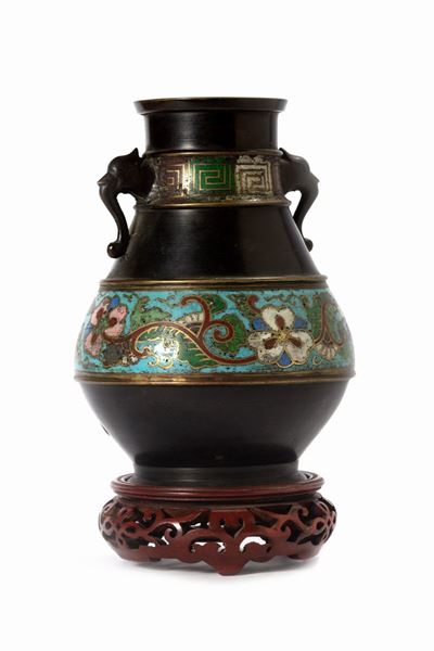 Vaso in bronzo e smalti cloisonné, Giappone, Periodo Meiji