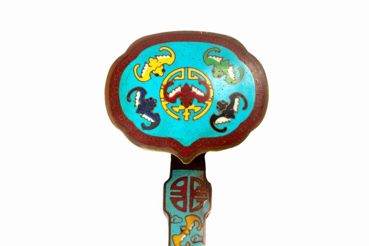 Scettro Ruy, bronzo e smalti cloisonné, Cina, fine XIX secolo