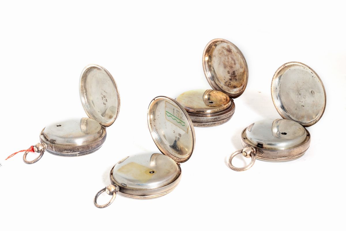 Lotto Composto da Quattro Orologi da Tasca in Argento, Inghilterra Secolo XIX