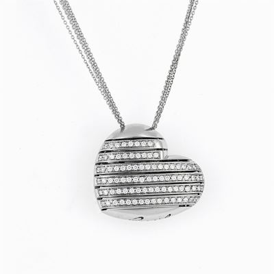 Collana girocollo con pendente a cuore in oro bianco, platino e diamanti