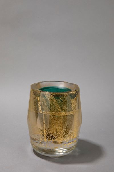 Vaso in vetro soffiato e molato