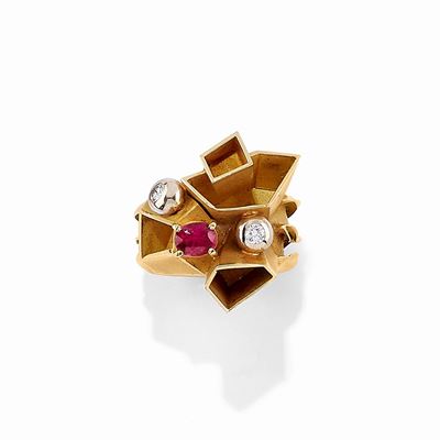 Anello con Diamanti e Rubino