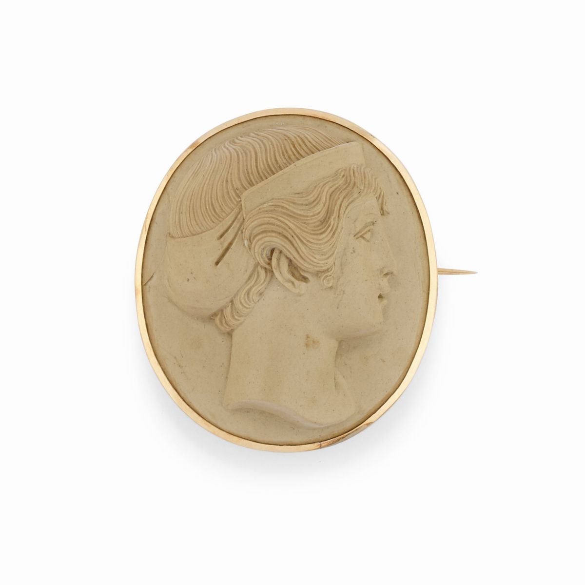 Due spille in oro giallo 18k con cammei femminili in pietra lavica
