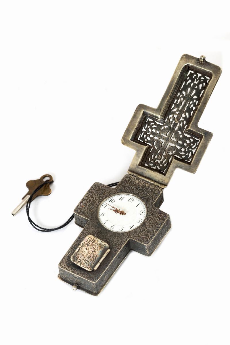 Cross pocket outlet watch