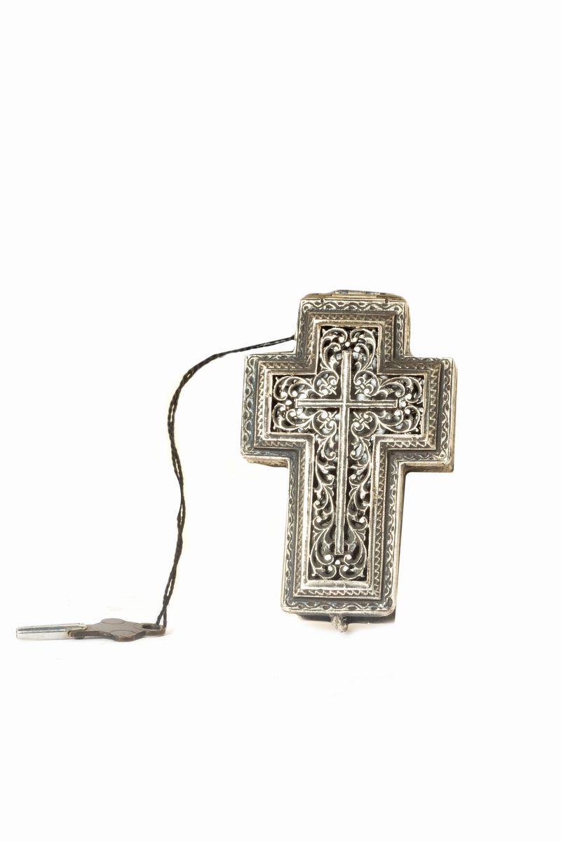 Raro Orologio da Tasca a Forma di Croce, in Argento Traforato e Inciso, Secolo XIX